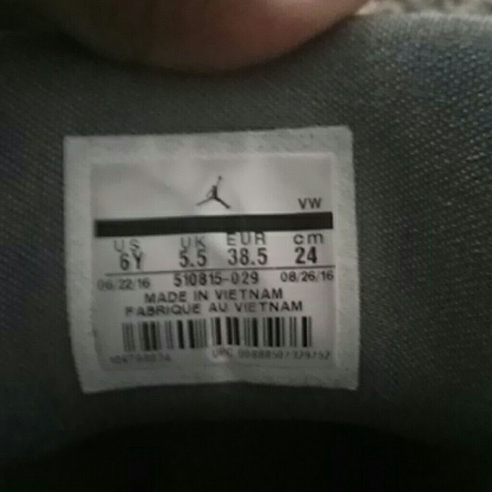 Jordan 12s - Picture 2 of 4